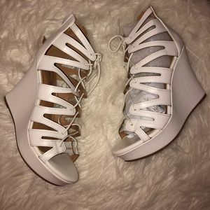White wedges